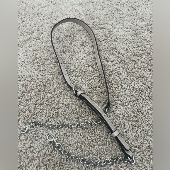 Very light pink/ neutral crossbody and shoulder bag Guess bag - Picture 7 of 11